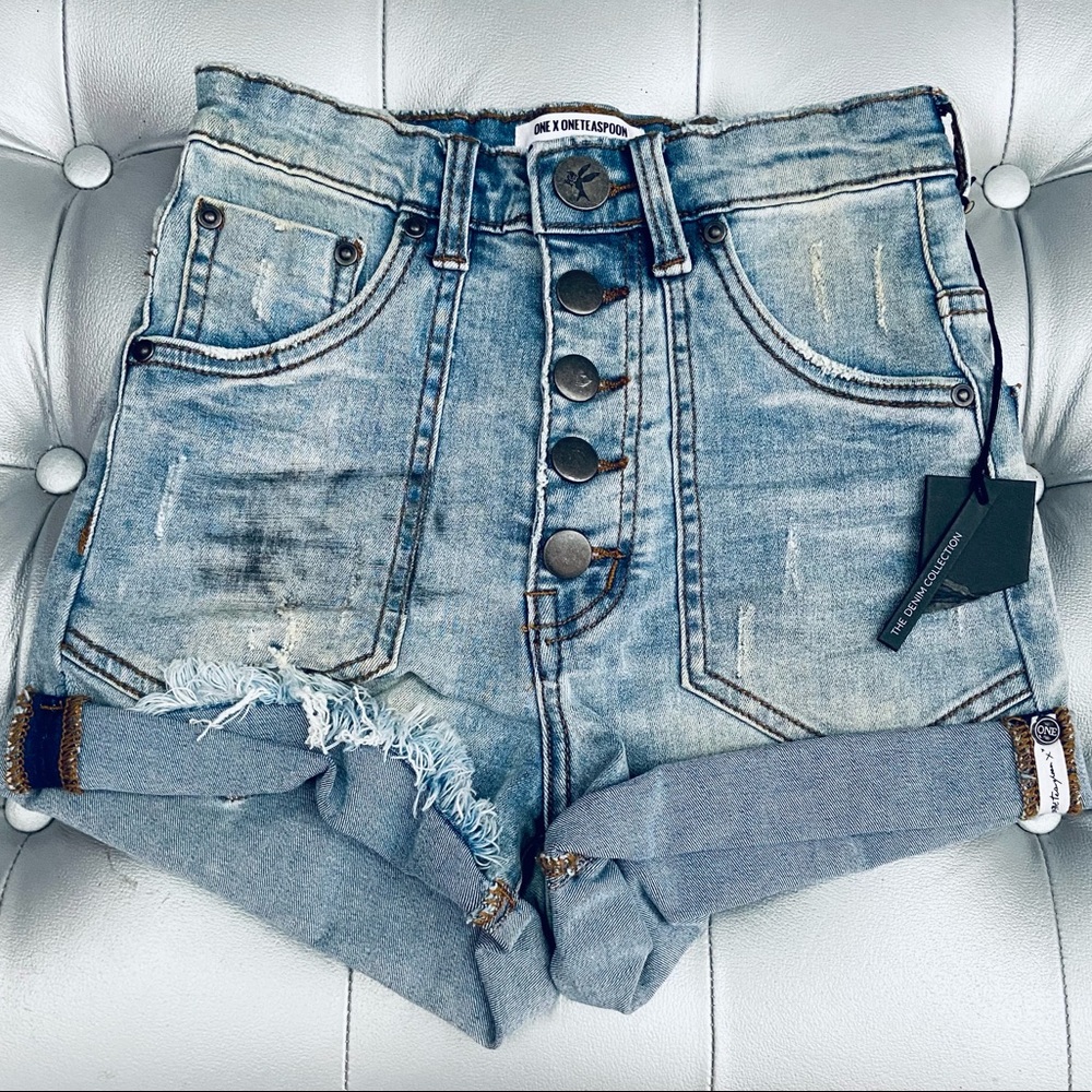 One by One Teaspoon Harlots Shorts - NEW!
